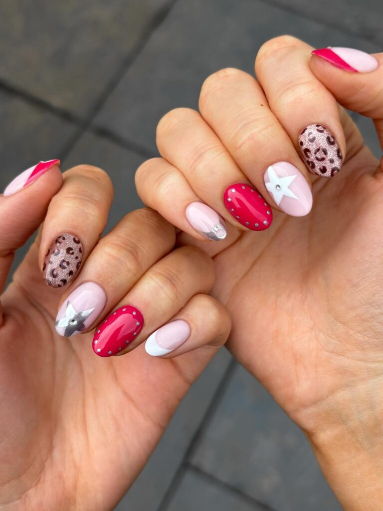 Beauty-Trends Frühling 2026 - Mix & Match - @thenaillologist | Treatwell